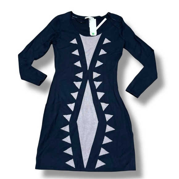 Young Threads NYC Dresses & Skirts - NWT Young Threads New York City Taupe Black Geometric Mini Sweater Dress Medium